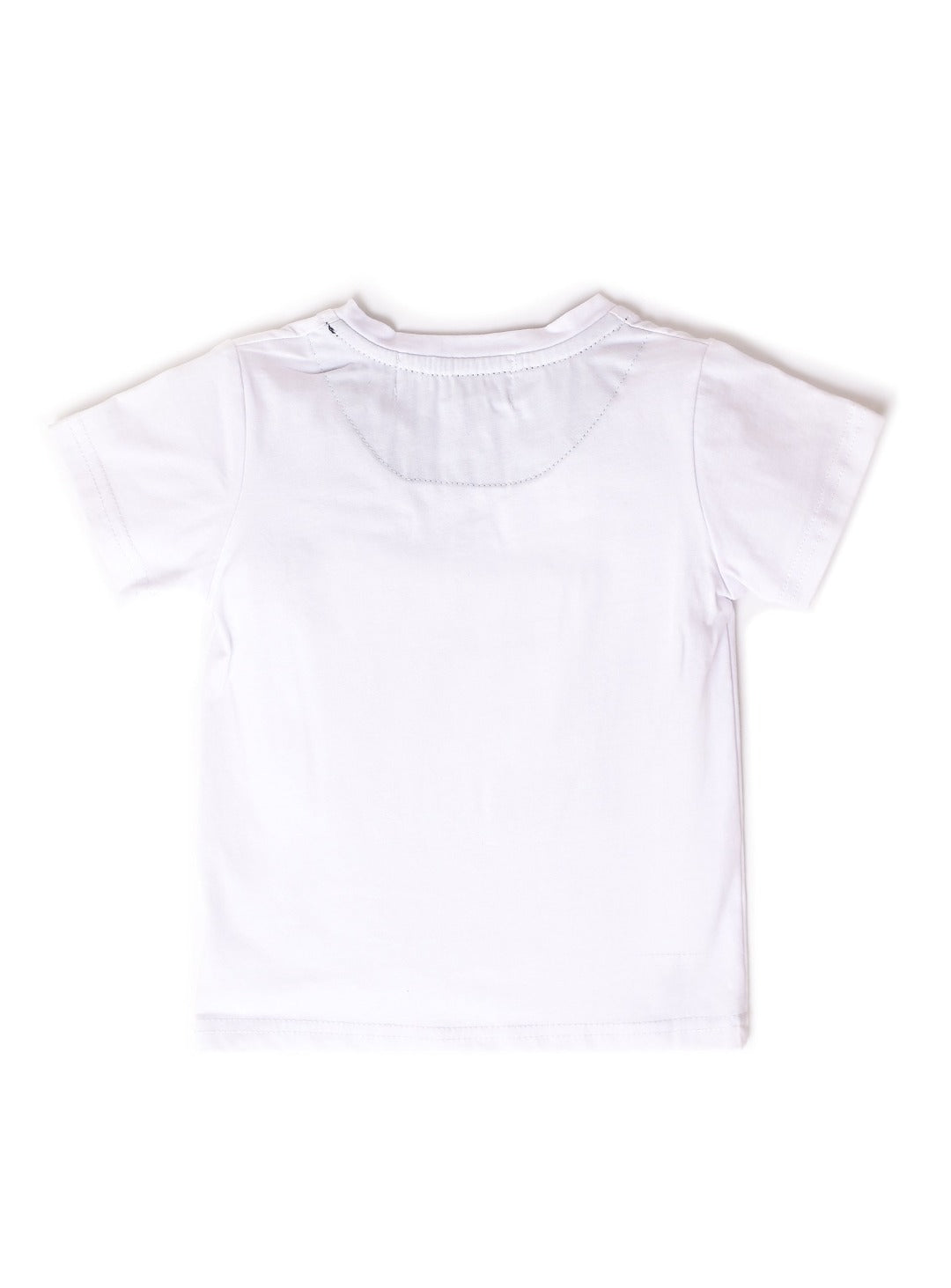 simply white t-shirt with denim pocket