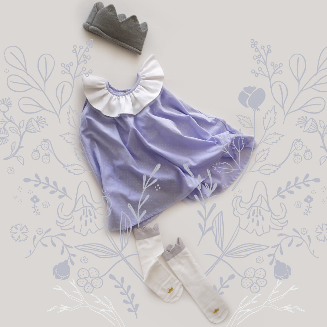 periwinkle purple dress with white ruffled collar