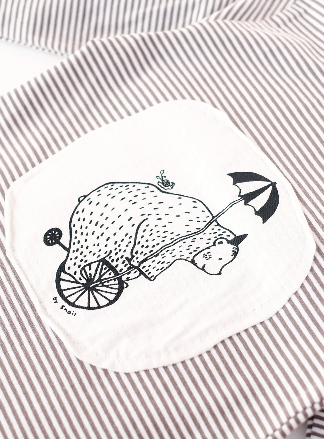 monochrome stripes circus bear t-shirt