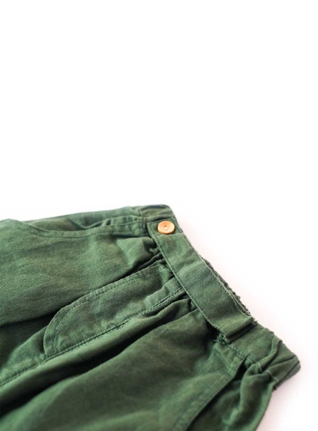 forest green pants with baggy cutting