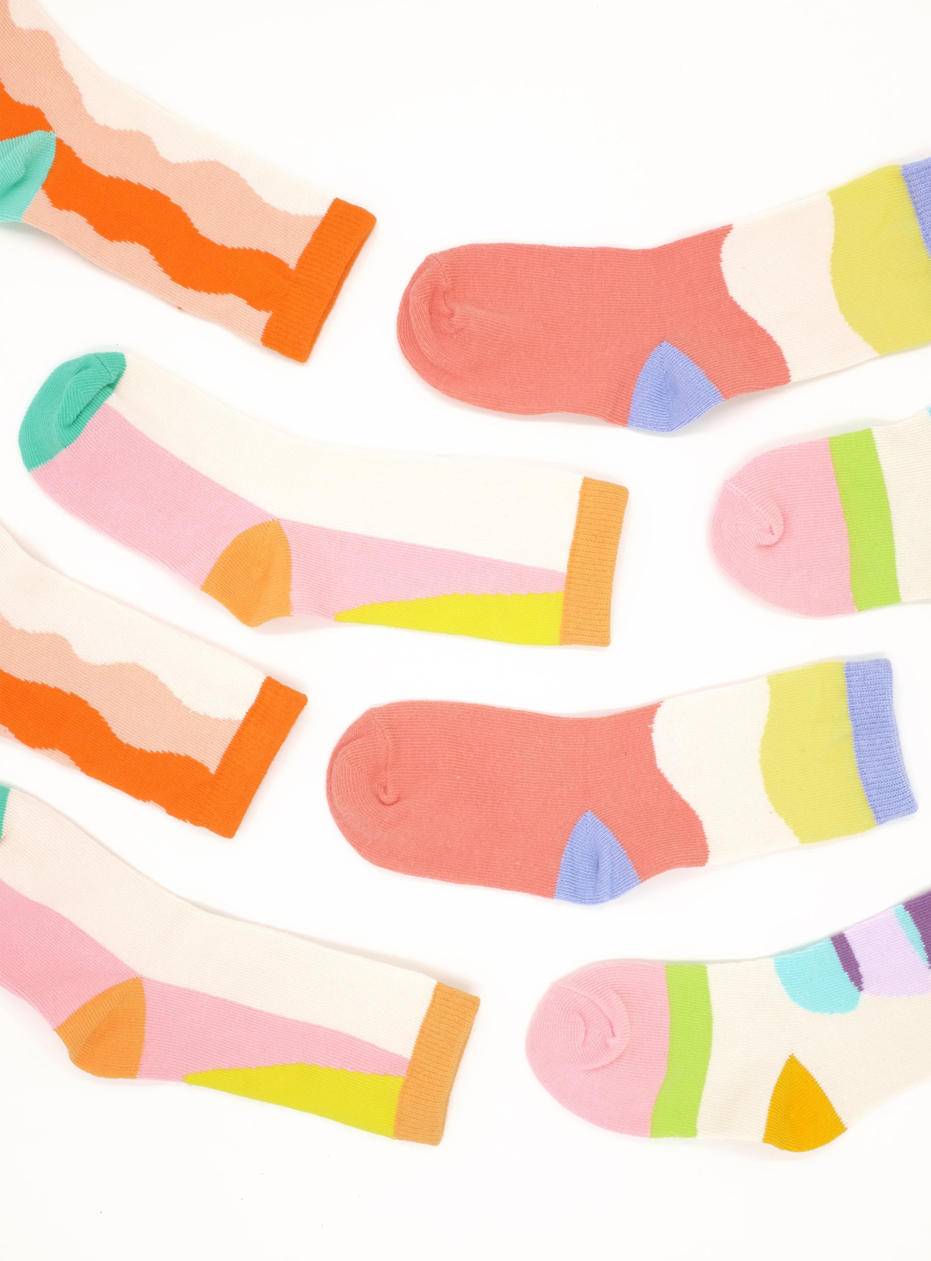 bright pastel wave socks