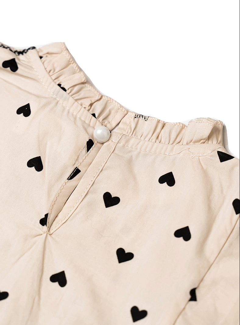 modest khakis baggy top with petite heart detail